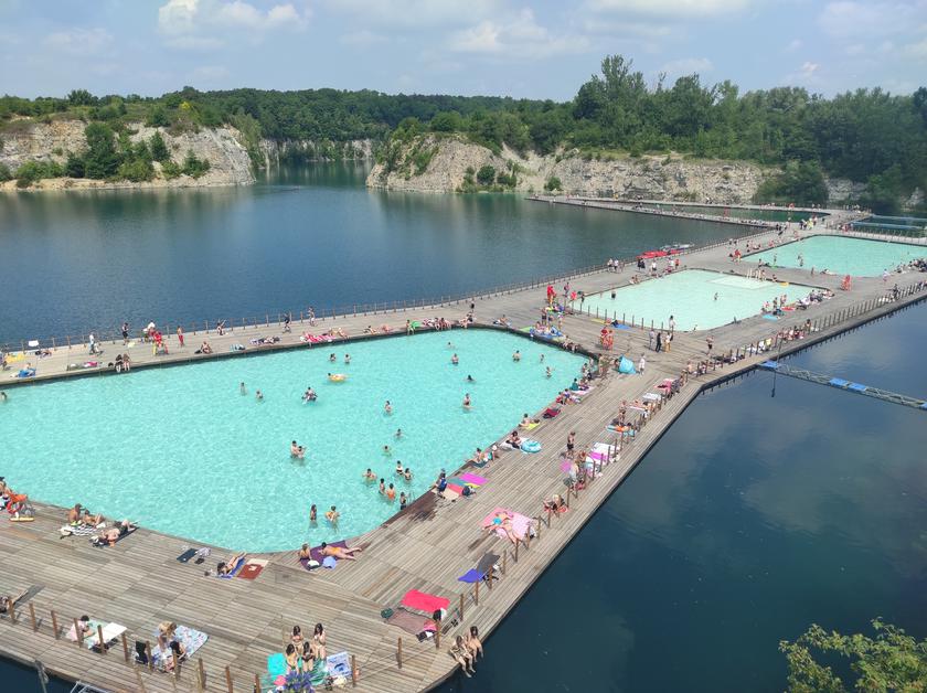Lákadlo sezóny: Nemusíte cestovať do Chorvátska, skúste toto unikátne kúpalisko