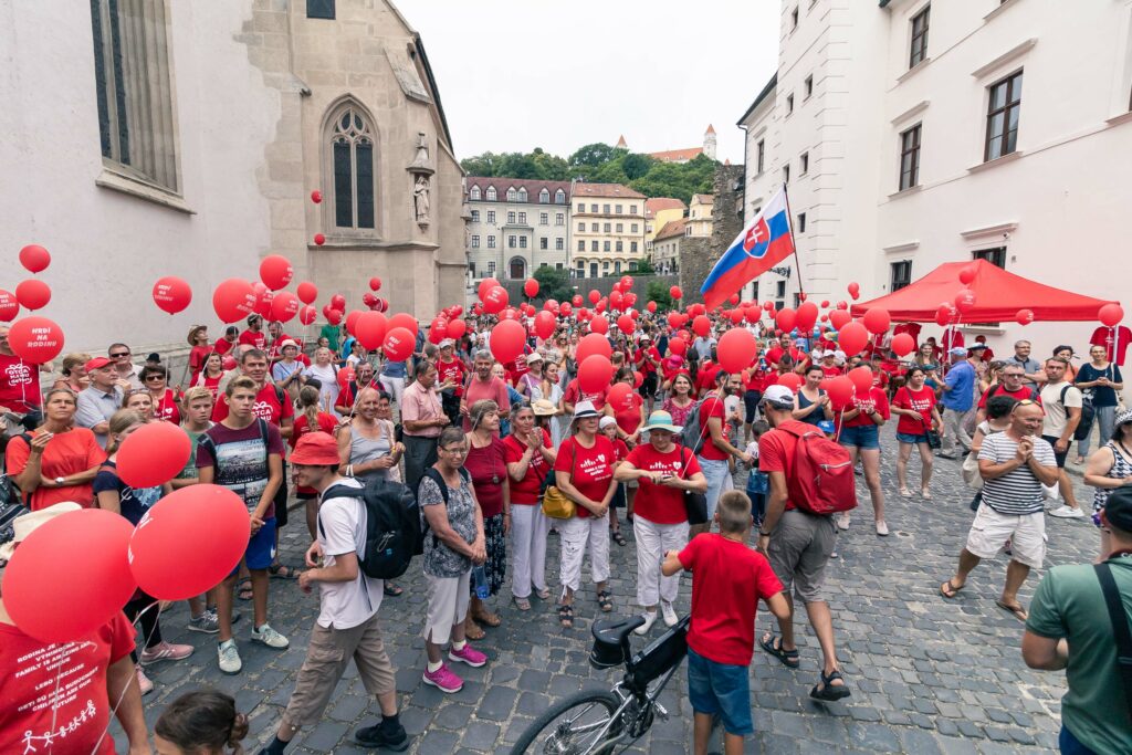 V Bratislave sa v sobotu uskutočnia pochod Hrdí na rodinu aj Dúhový Pride