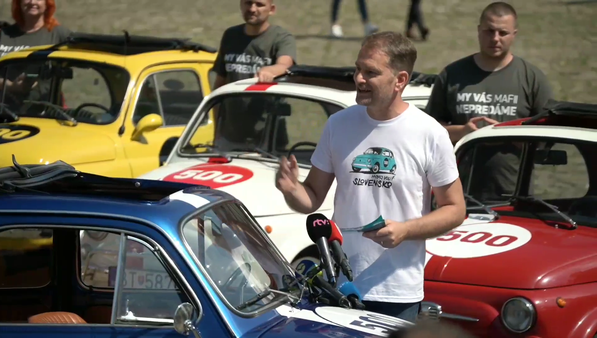 Matovič o zapojení ikonických fiatov do kampane: Je to reklama na demokraciu. V septembri pôjde o život