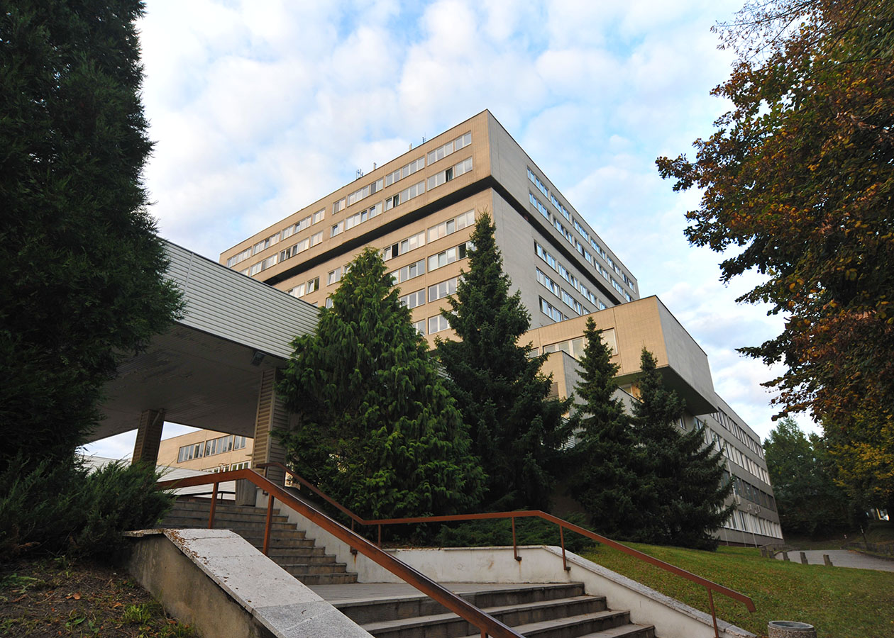 Tragédia v prešovskej nemocnici: Starček vypadol z okna