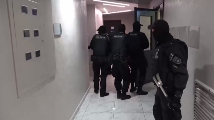 Foto: Špeciálne jednotky vtrhli do Prigožinovej vily. Našli obrovský luxus