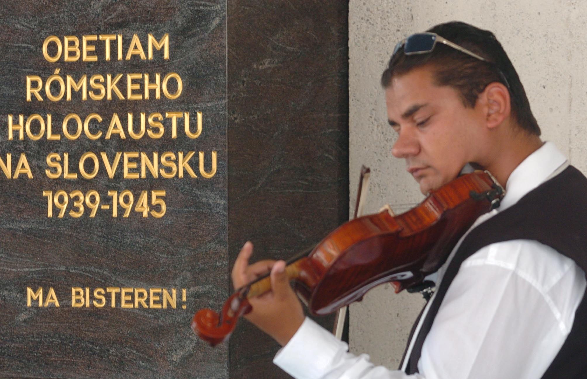 V Tatranskej galérii si pripomenú obete rómskeho holokaustu