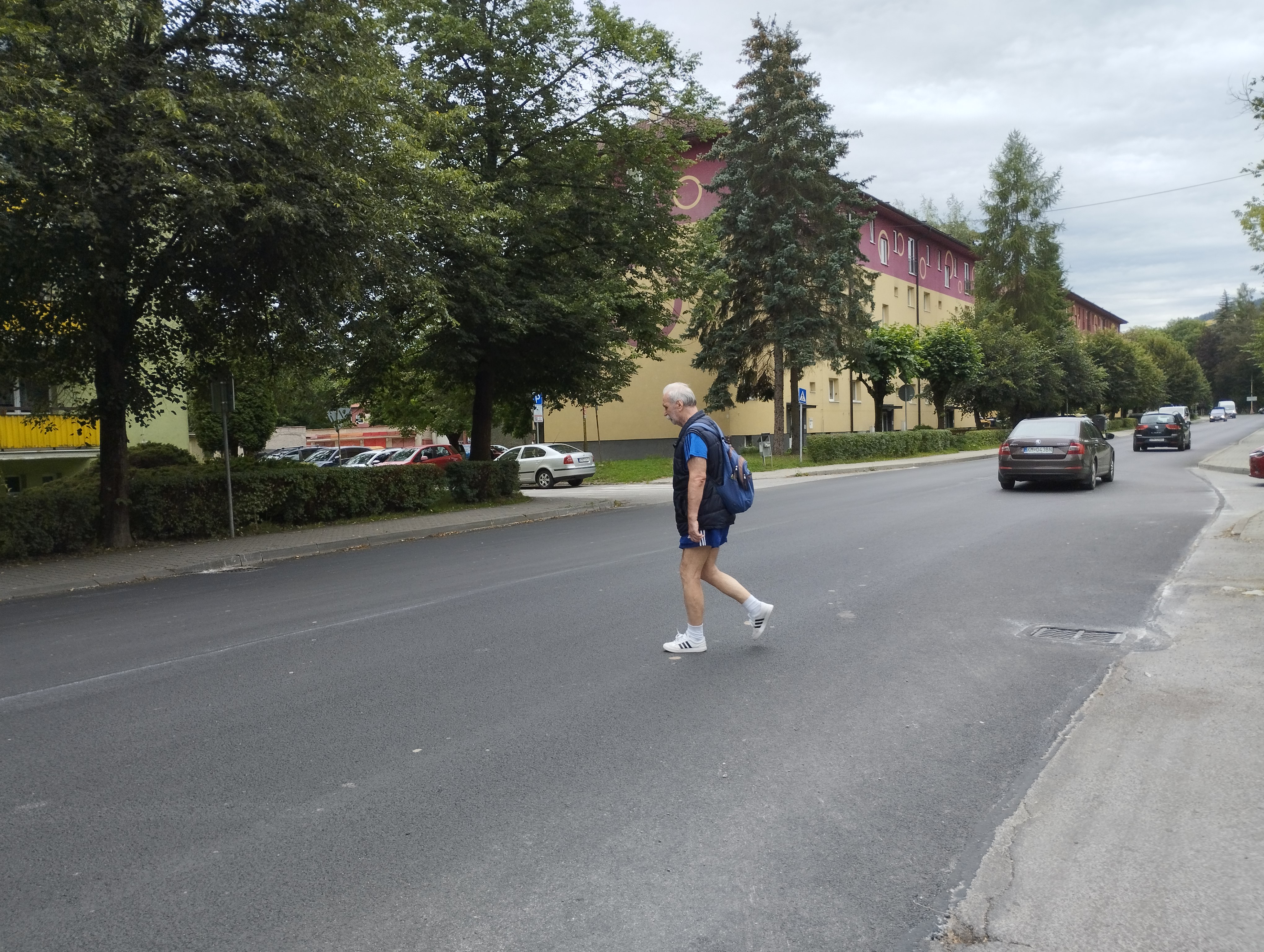 Na ceste v Kysuckom Novom Meste ide chodcom o život