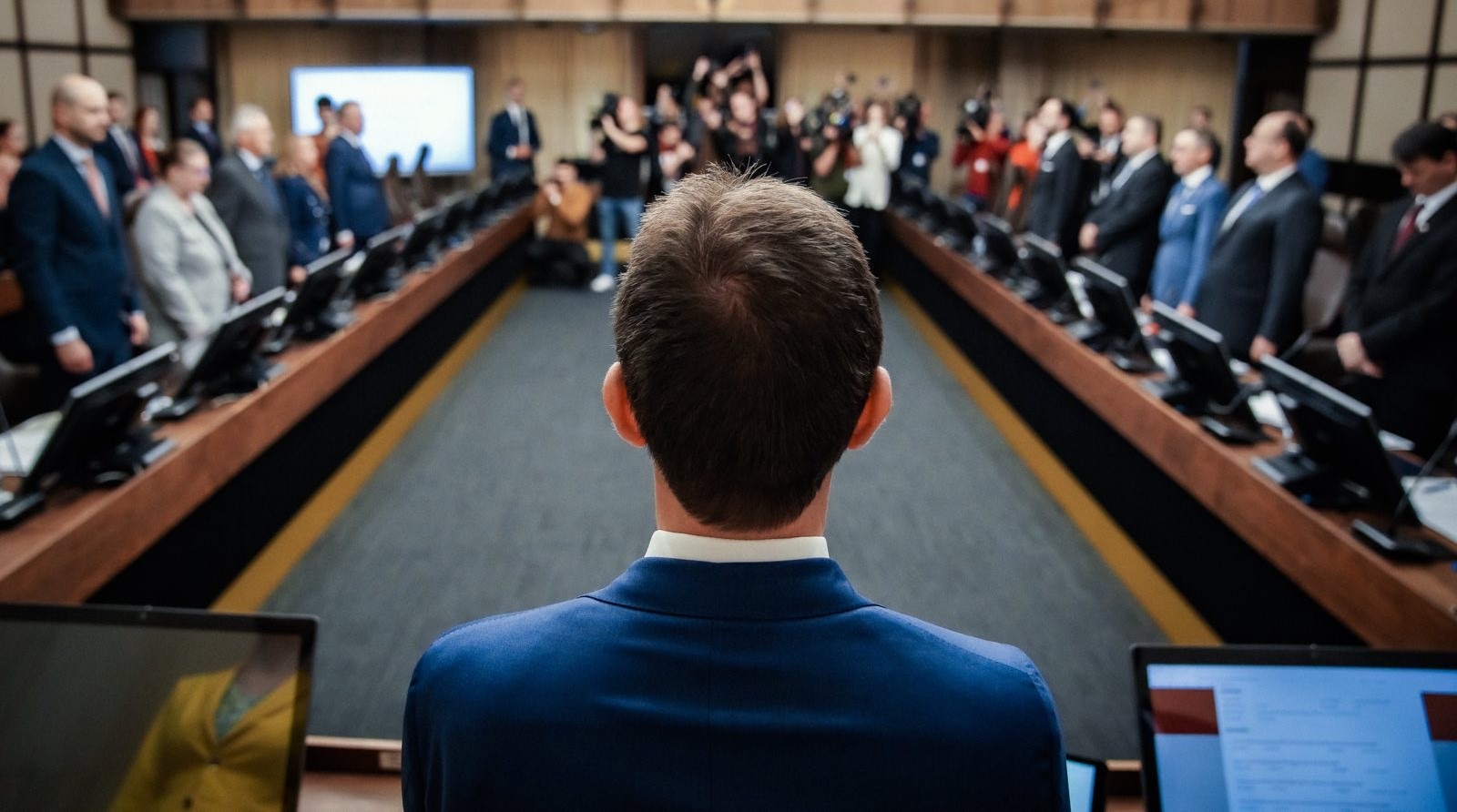 Štát sa trasie. Hamran je Matovičom v policajnom zbore, zodpovednosť nesie Ódor