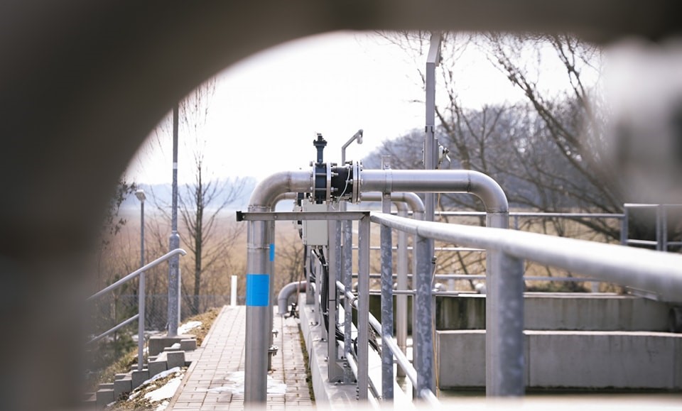 Vírusová nálož koronavírusu v odpadových vodách stúpla v dvoch krajoch