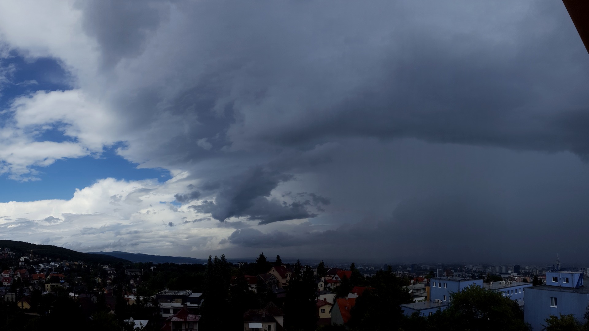 Východ si ani po noci neoddýchne od búrok
