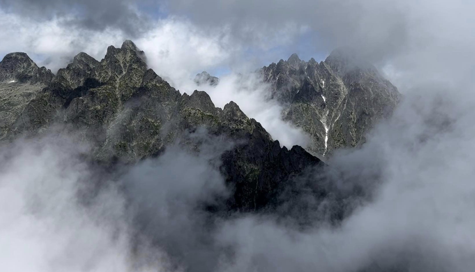 Dôchodca, ktorého hľadali v Tatrách mal šťastie...