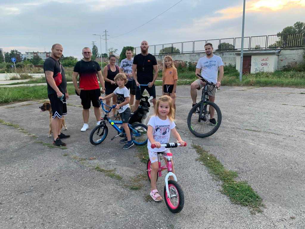 FOTO: Surové útoky školákov. Rodičia zobrali spravodlivosť do vlastných rúk