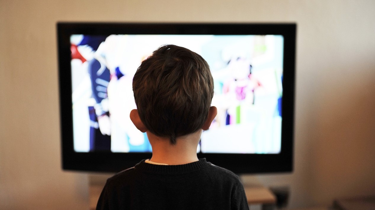 Pozrieme si u nás ešte české stanice? Ďalší dvaja operátori ich chcú vypnúť