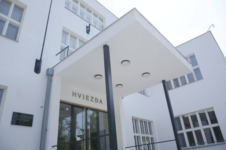 Dočkali sme sa! Hviezda otvára svoje dvere pre verejnosť. Foto: trencin.sk