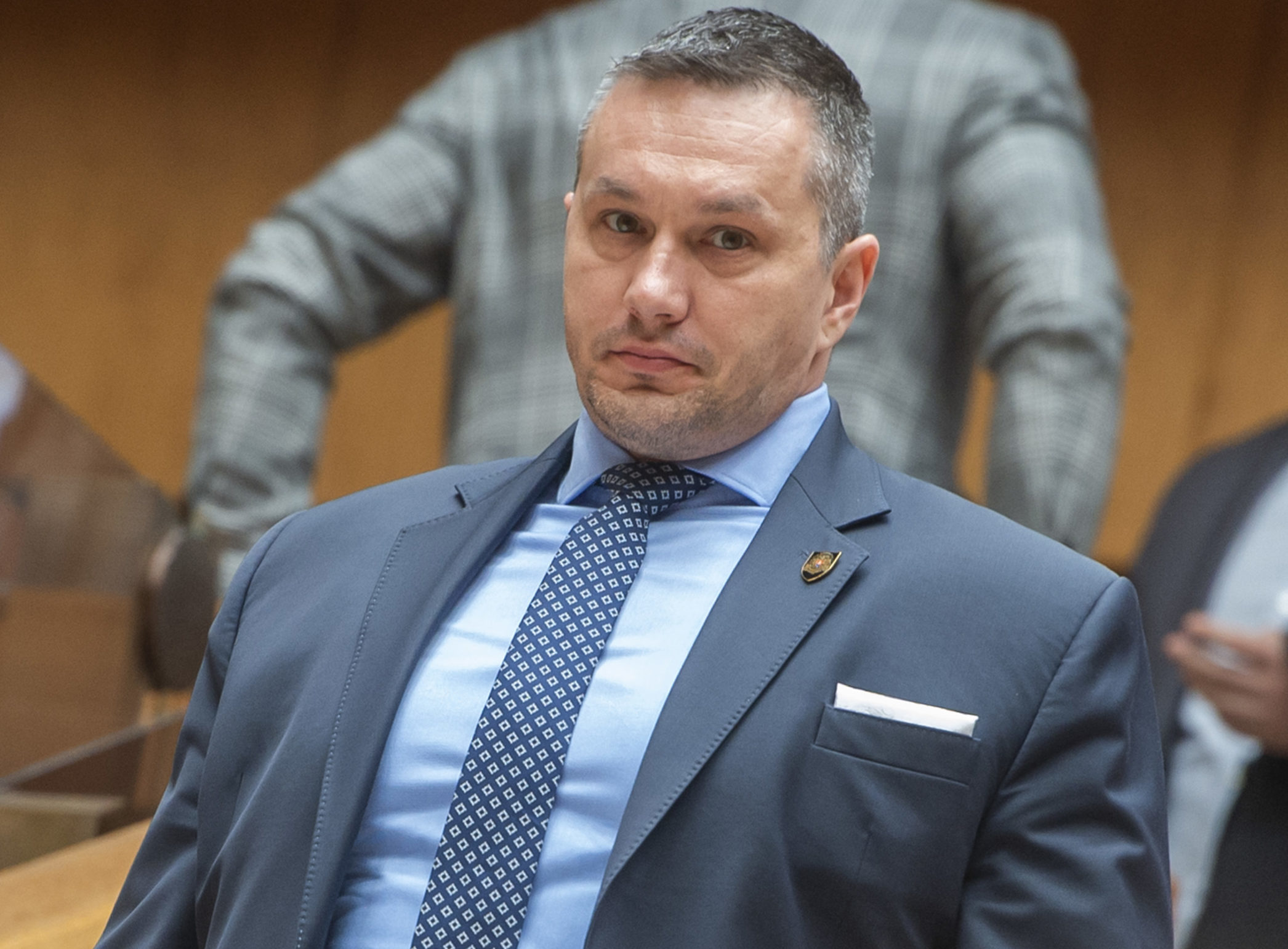 Vojna v polícii: NAKA zadržala členov tímu, ktorý vyšetroval čurillovcov. Zasahovala aj u šéfa SIS. Prezidentka zvoláva bezpečnostnú radu