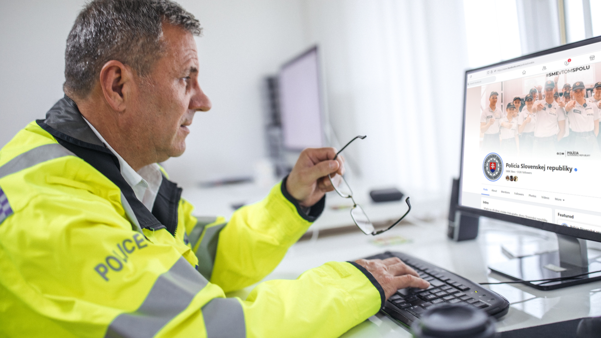 Komentáre pre políciu SR filtruje firma, ktorej definícia „hejtu