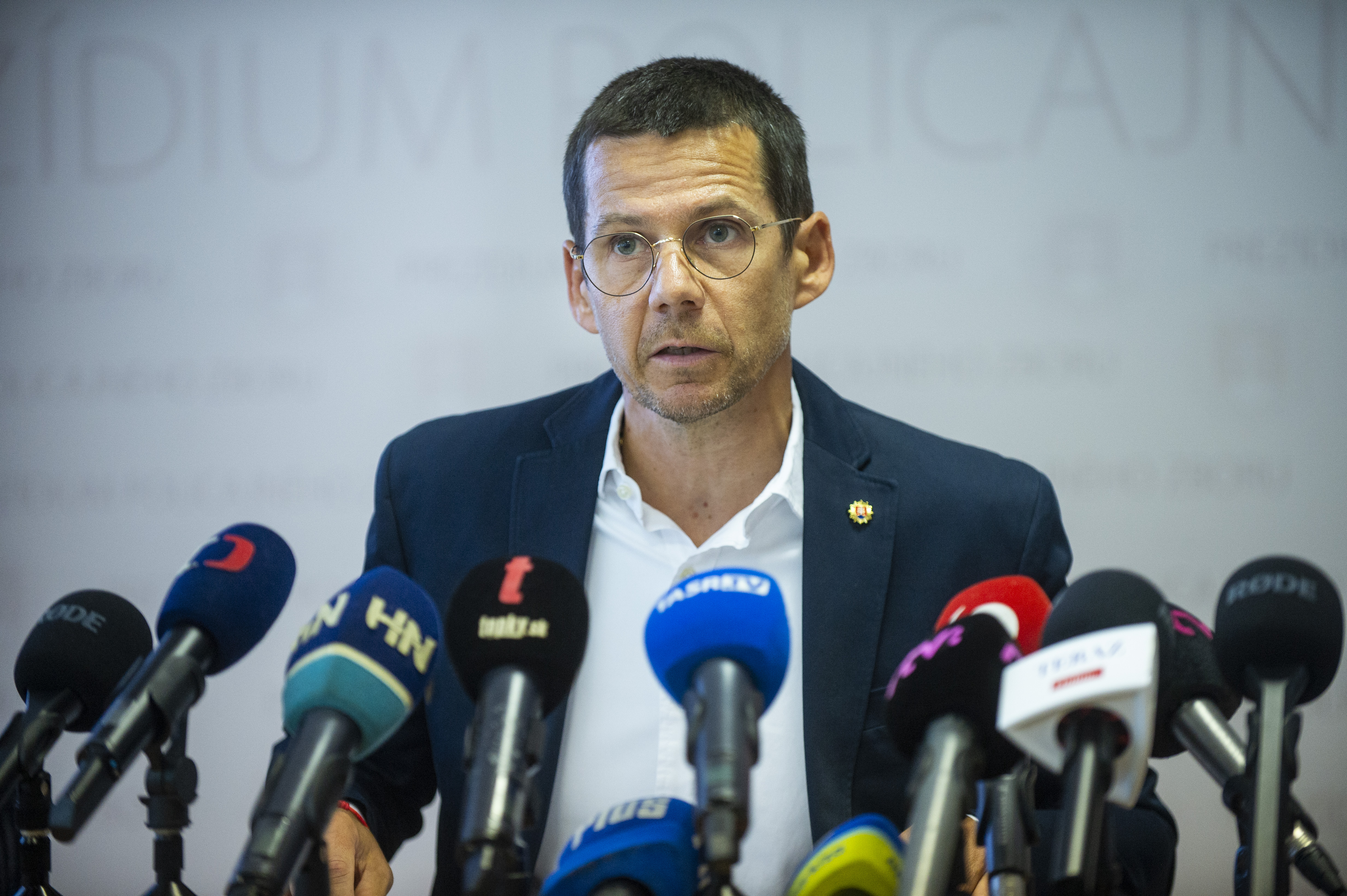 Hamran: Vyhosťovať Sýrčanov a Afgancov nemôžeme. Polícia už medzi migrantmi zadržala dvoch teroristov