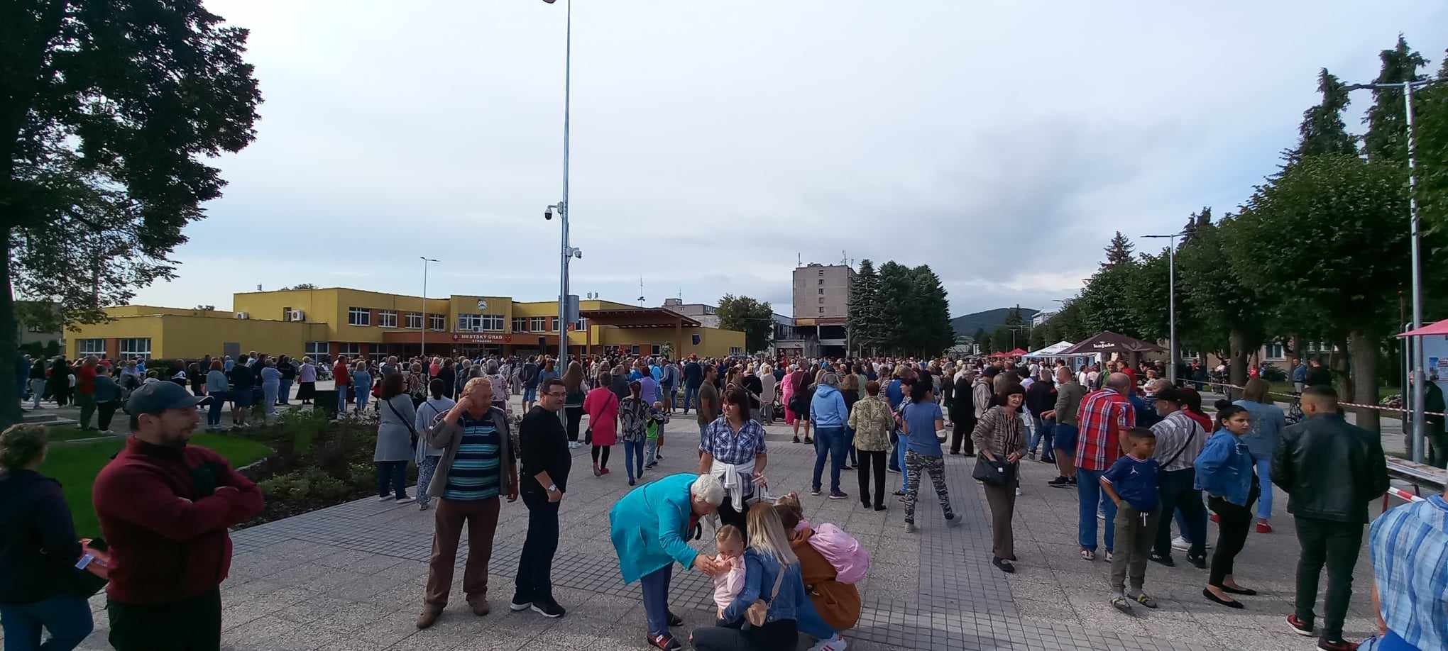 V Strážskom otvorili zrekonštruované námestie Alexandra Dubčeka