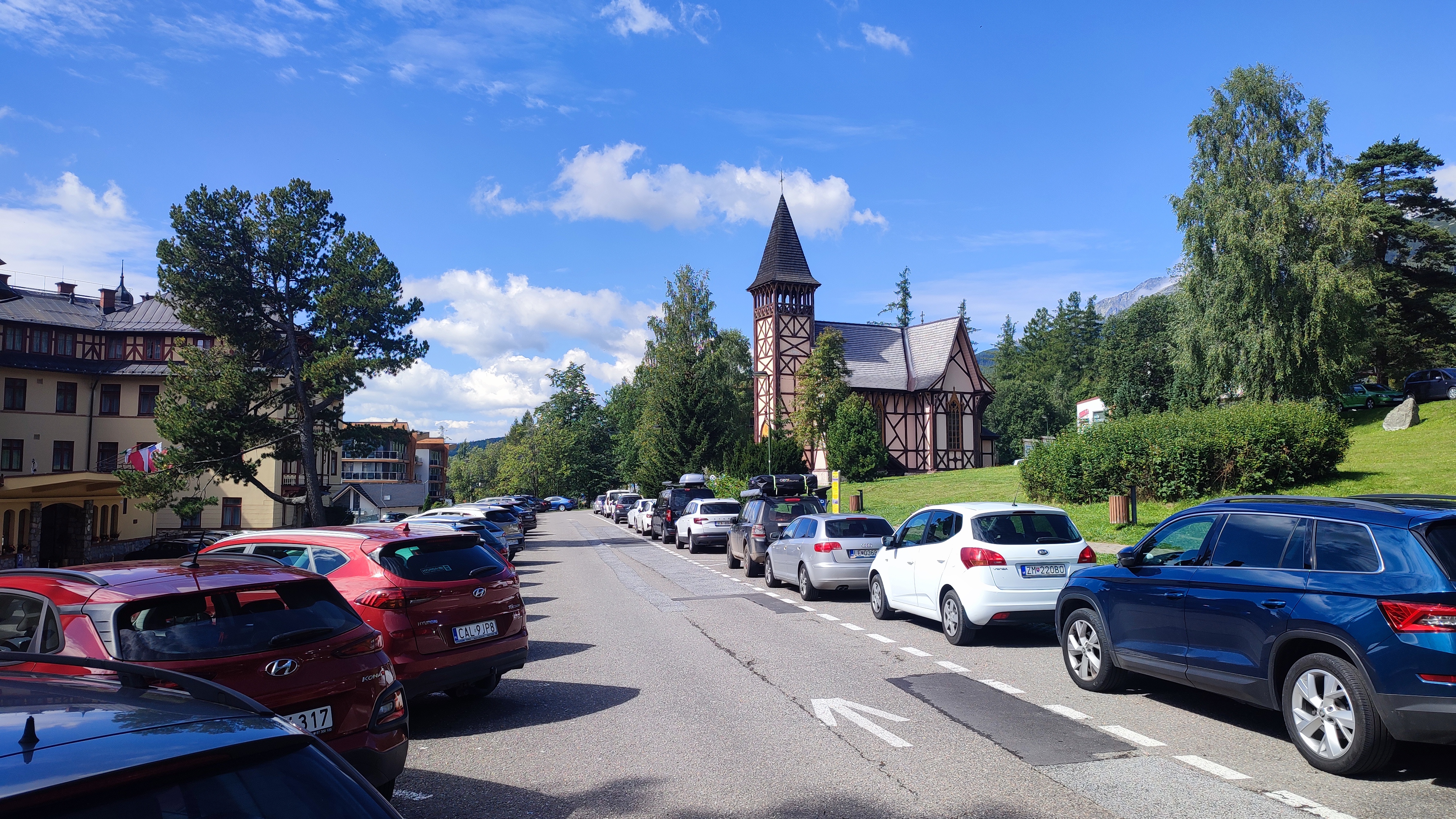 Letnú sezónu v Tatrách hodnotia pozitívne, v podhorí je to horšie