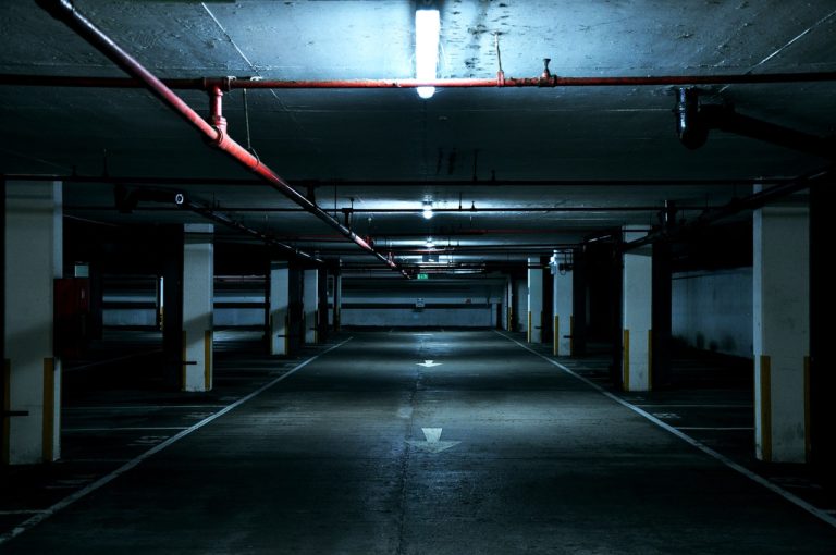 Pri centre Trnavy otvorili záchytné parkovisko pre 180 áut. Ilustračné foto: Pixabay