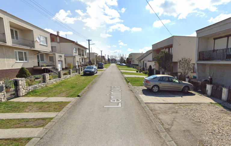 Bývalá Leninova ulica v Bušinciach. Foto: Google Street View