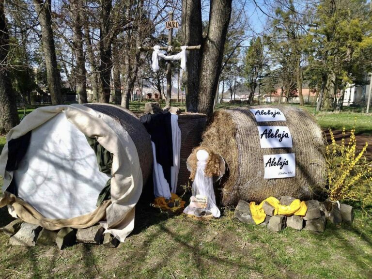 Z nepotrebného ozdoba. Foto: FB mesto Strážske