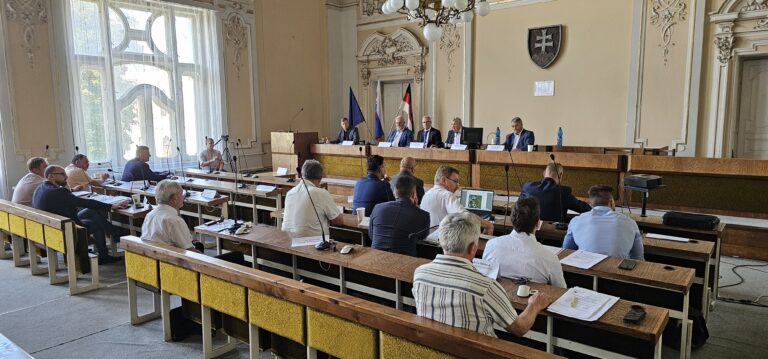 Zasadnutie mestského zastupiteľstva v Rimavskej Sobote. Foto: Branislav Caban