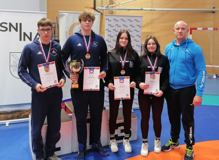 Bánovskí siláci vybojovali tri juniorské tituly