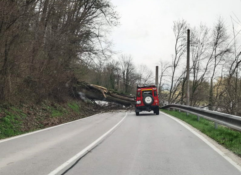 Aktualizované: Cesta II/507 v úseku Skalka nad Váhom je prejazdná v oboch smeroch