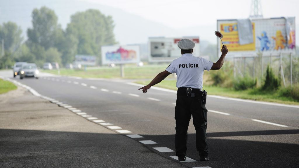 Opitý vodič porušoval predpisy: Upozornil na seba sám